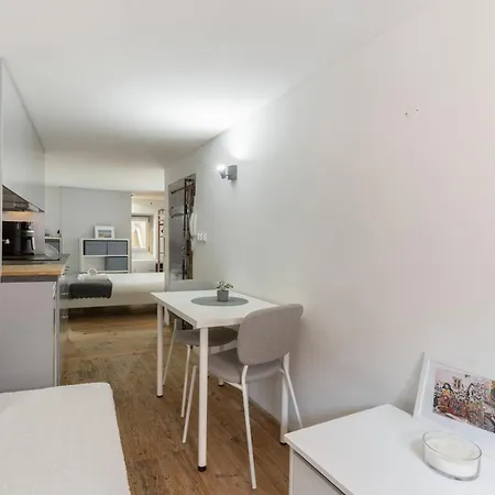 Santos By Homing * Lissabon